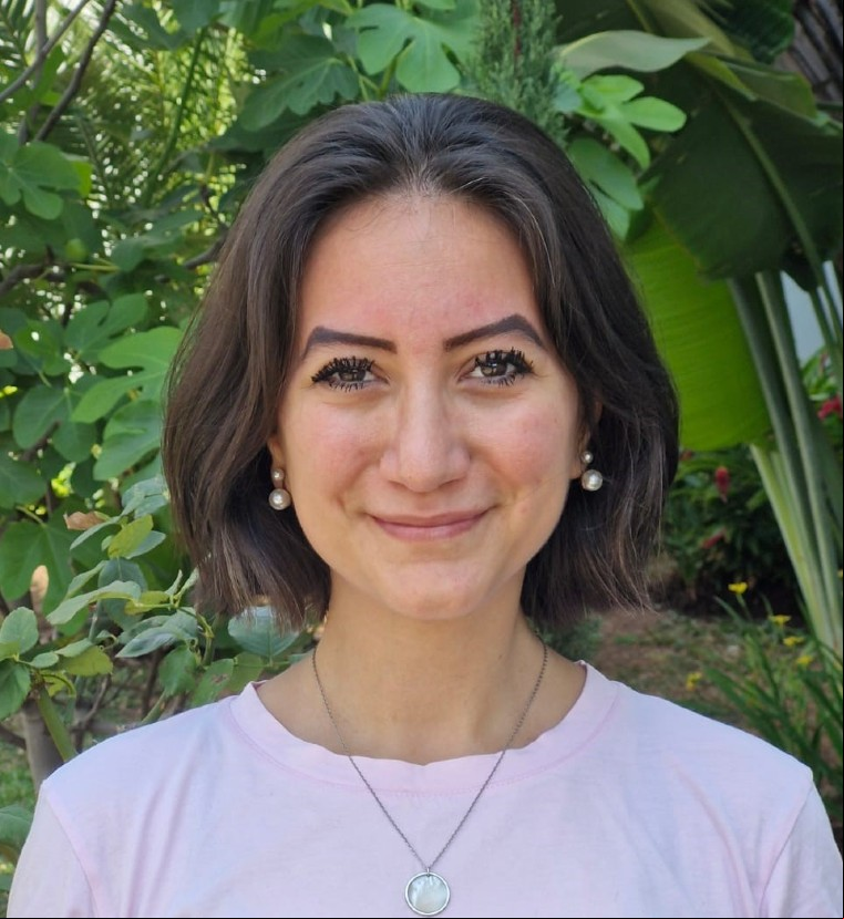 Headshot of Sara Zelaya